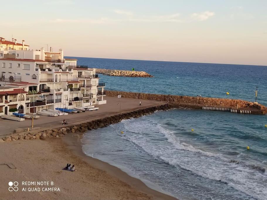 Apart Frente Al Mar Mediterraneo Lägenhet Roda de Bará Exteriör bild