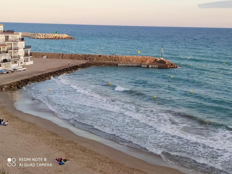 Apart Frente Al Mar Mediterraneo Lägenhet Roda de Bará Exteriör bild